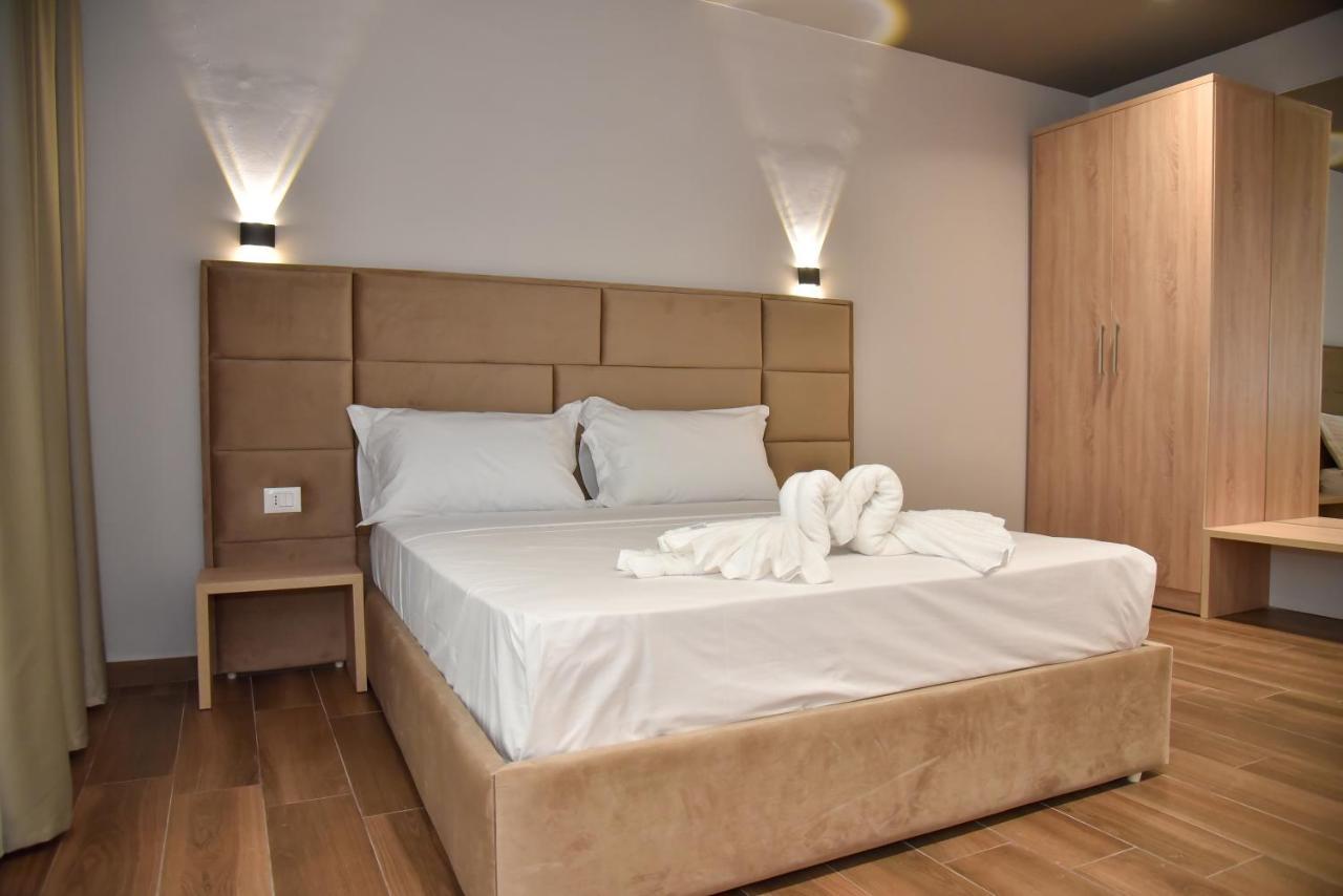 Hotel Lubjana Durres Ngoại thất bức ảnh