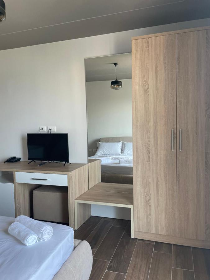 Hotel Lubjana Durres Ngoại thất bức ảnh